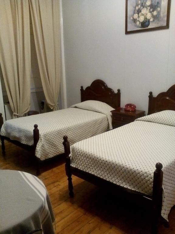 Pensao Sao Joao Da Praca Lissabon